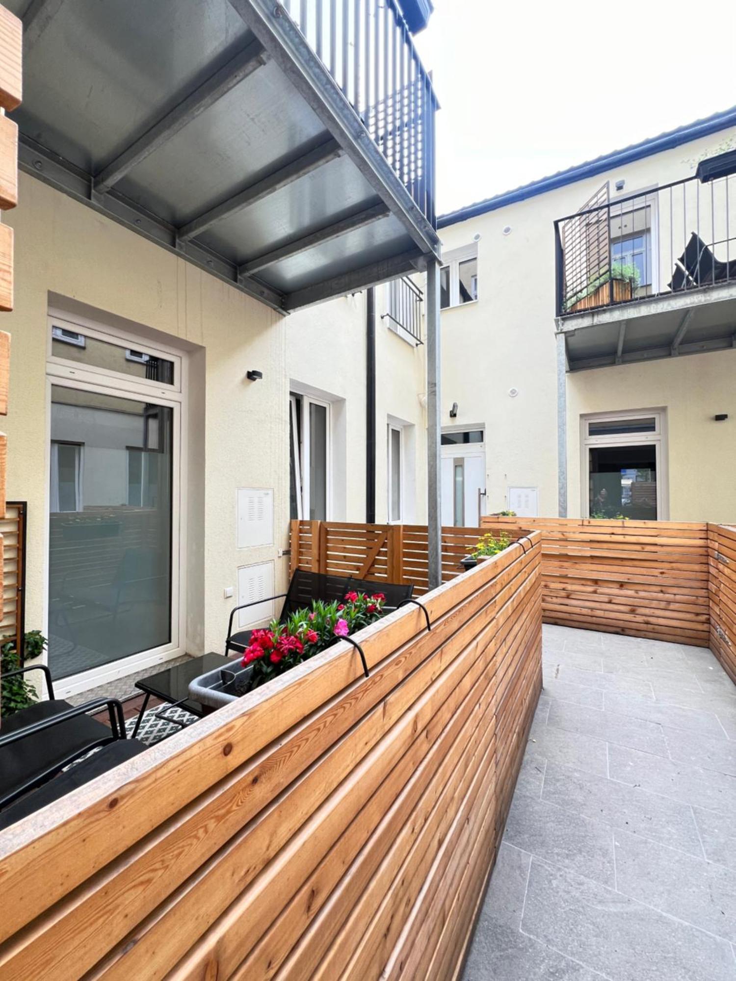 וינה The 15'S Apartments מראה חיצוני תמונה